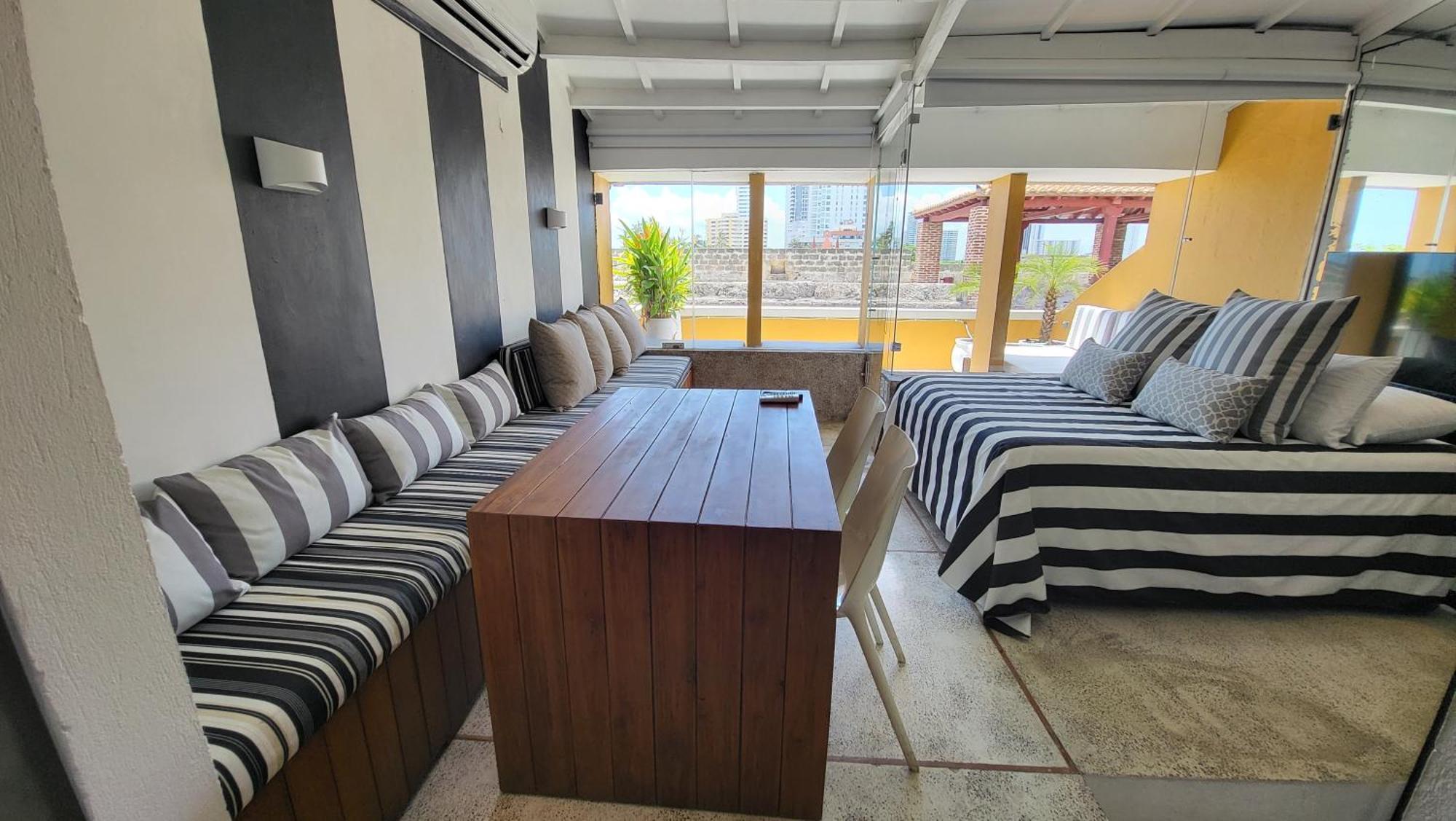 Cartagena Apartamento Duplex Vista Al Mar Y Murallas Nuevo En La Ciudad Amurallada 아파트 외부 사진